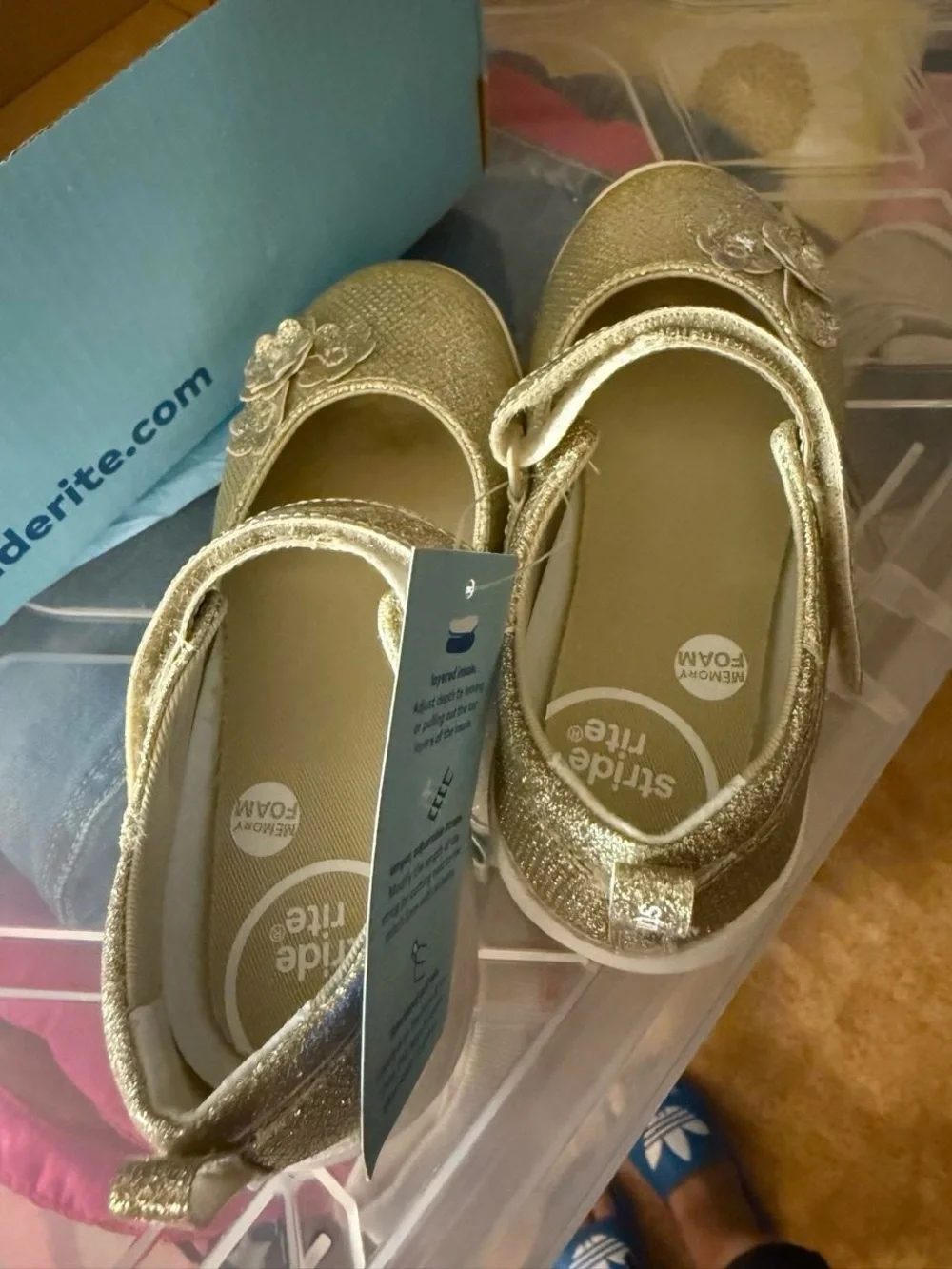 Stride Rite Girls' Gold Glitter Mary Janes with Flower Accent